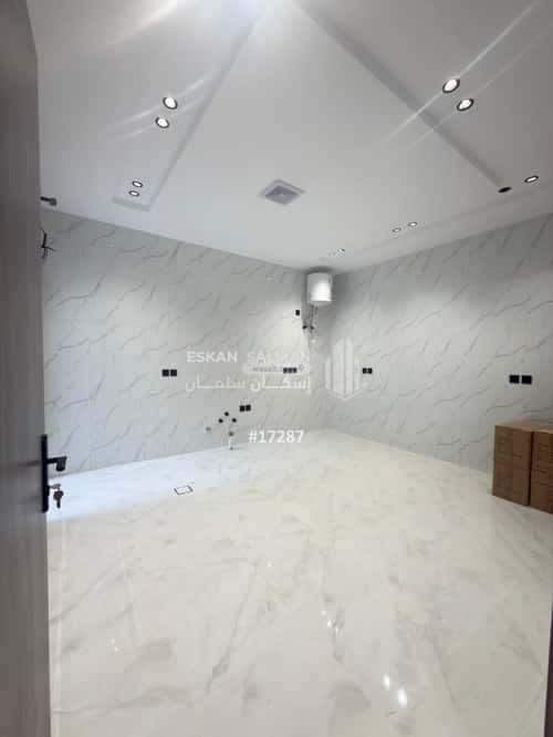 Villa 255 SQM facing West on 20m width street ريحه، الطائف