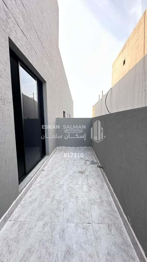 فيلا 366.84 متر مربع غربية على شارع 25م العقيق، الخبر