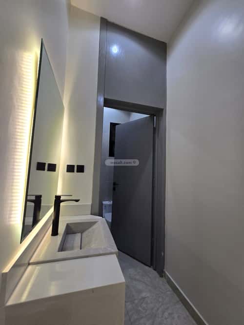 دور 165.45 متر مربع ب 6 غرف عكاظ، جنوب الرياض، الرياض