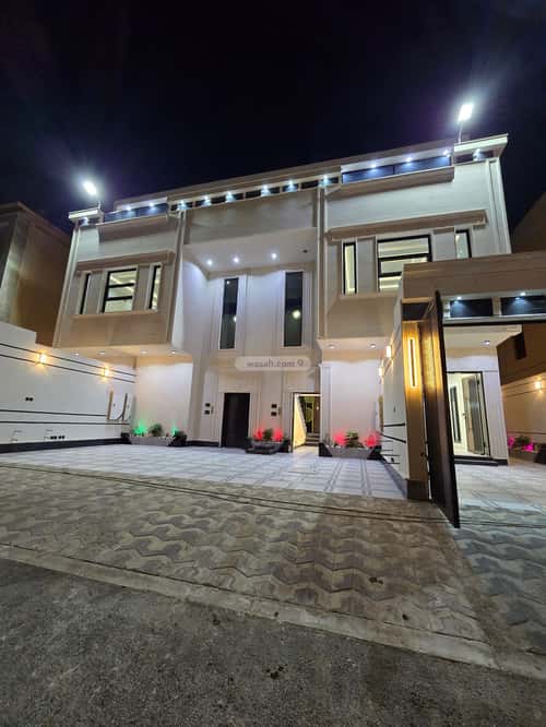 Floor 165.45 SQM with 6 Bedrooms Okaz, South Riyadh, Riyadh