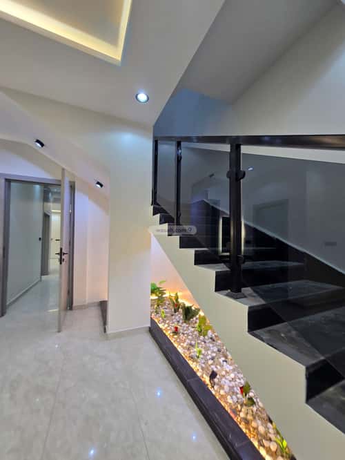 دور 285.86 متر مربع ب 8 غرف عكاظ، جنوب الرياض، الرياض