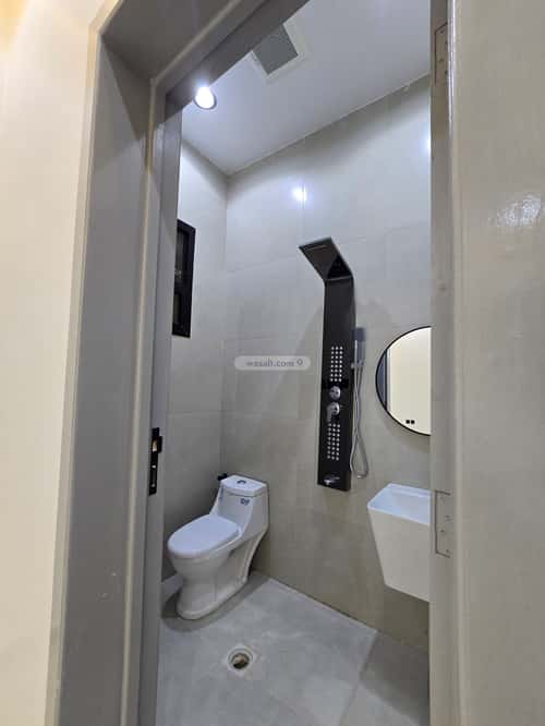 Apartment with 4 Bedrooms Okaz, South Riyadh, Riyadh