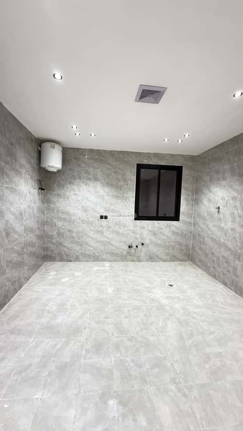 Floor 147 SQM with 5 bedrooms بدر، جنوب الرياض، الرياض