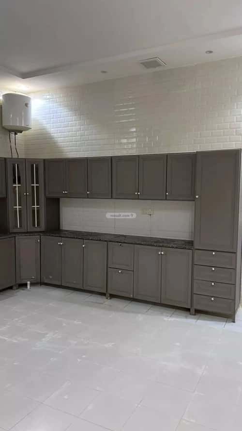 Villa 300 SQM Facing South with 7 Bedrooms Ar-Rimal, East Riyadh, Riyadh