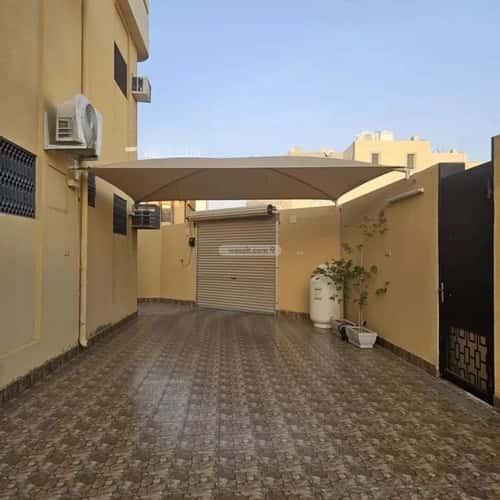 Villa 425 SQM facing South East on 15m width street السليمانية، عنيزة