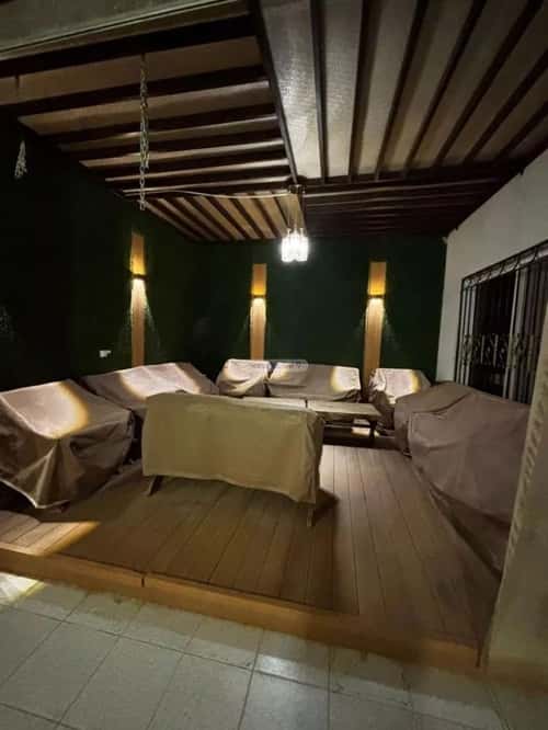 فيلا 300 متر مربع واجهة جنوبية ب 7 غرف عكاظ، جنوب الرياض، الرياض