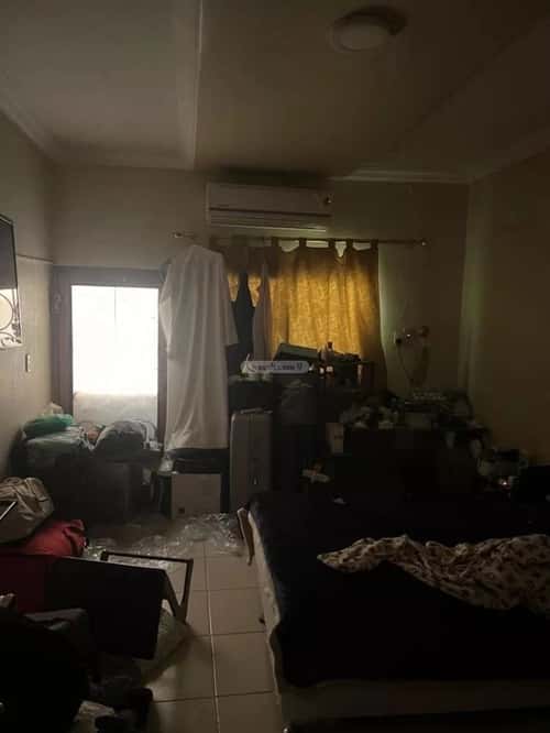 فيلا 400 متر مربع شرقية على شارع 20م غرناطة، الدمام