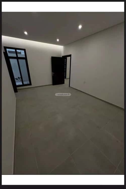 فيلا 250 متر مربع واجهة غربية ب 5 غرف عكاظ، جنوب الرياض، الرياض