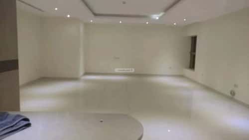Apartment with 5 bedrooms الحمراء، الخبر