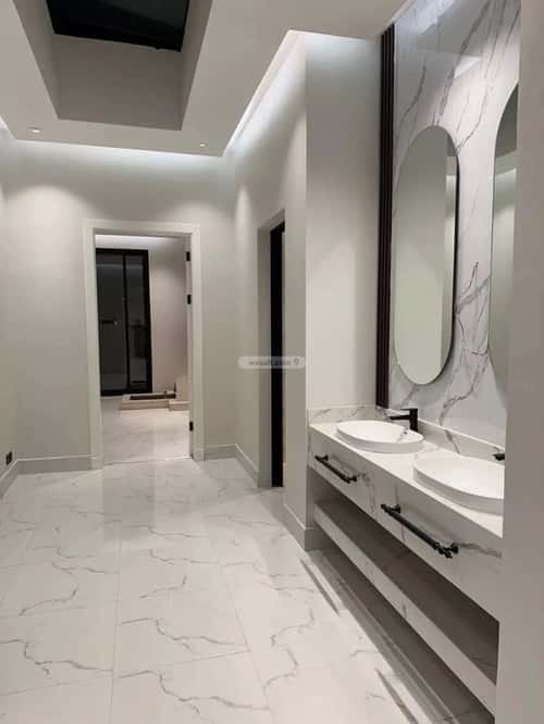 Floor 173.82 SQM with 5 Bedrooms Al-Muanisiyah, East Riyadh, Riyadh