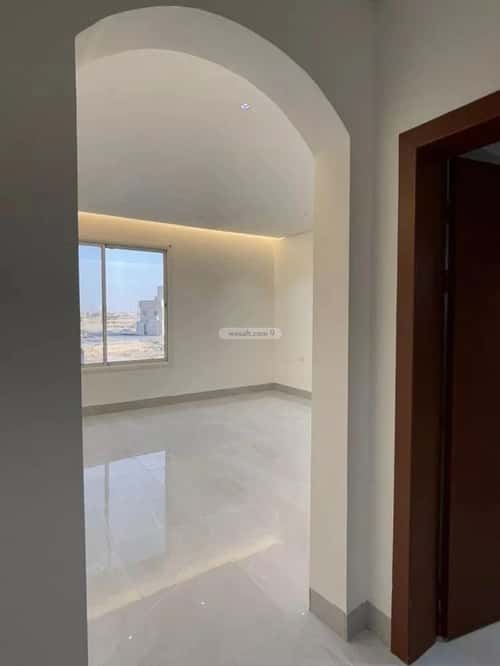 فيلا 320 متر مربع شمالية على شارع 20م الزرقاء، بريدة