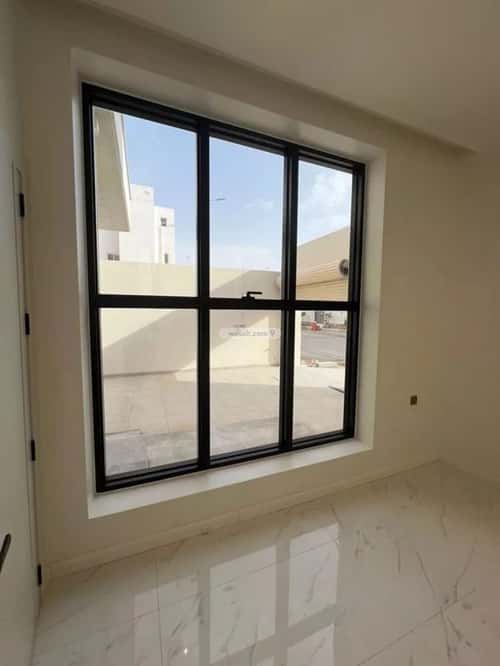 فيلا 320 متر مربع شمالية على شارع 20م الزرقاء، بريدة