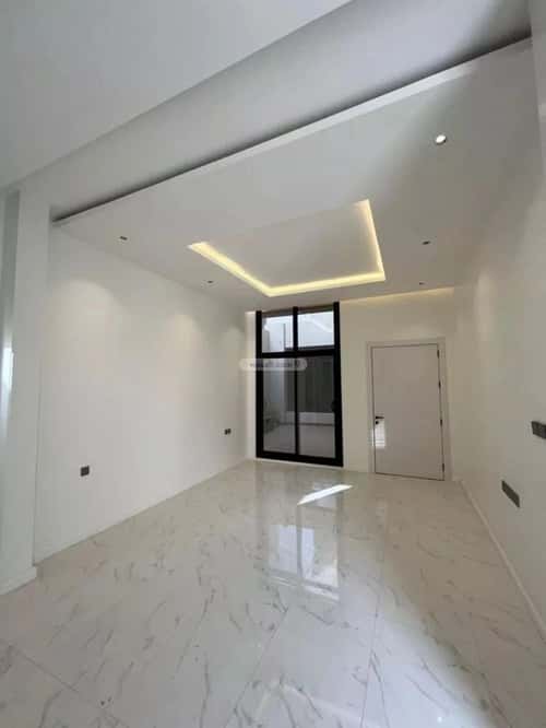 فيلا 320 متر مربع شمالية على شارع 20م الزرقاء، بريدة