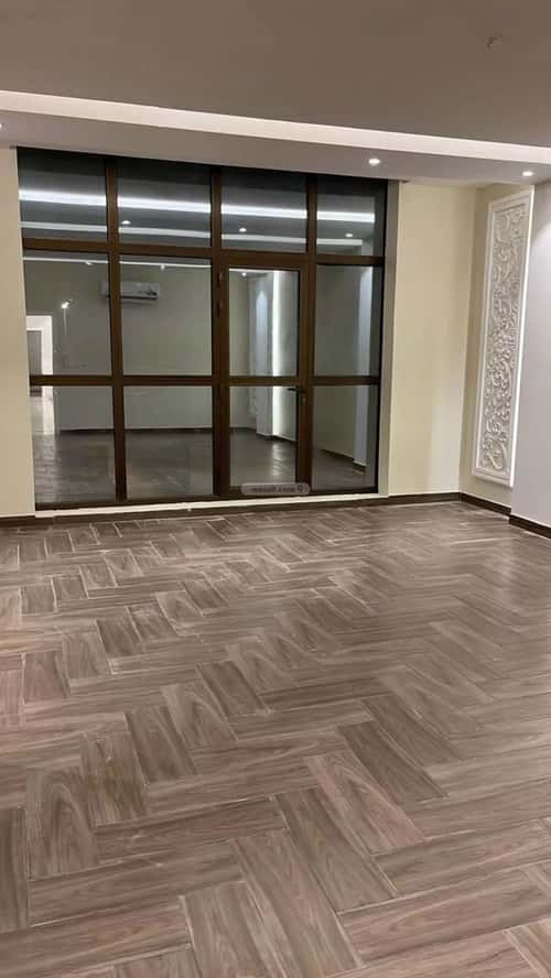 Villa 356 SQM facing North with 7 bedrooms الأمواج، الخبر