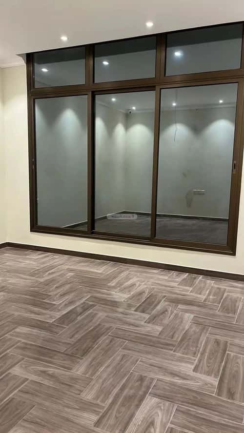 Villa 356 SQM facing North with 7 bedrooms الأمواج، الخبر