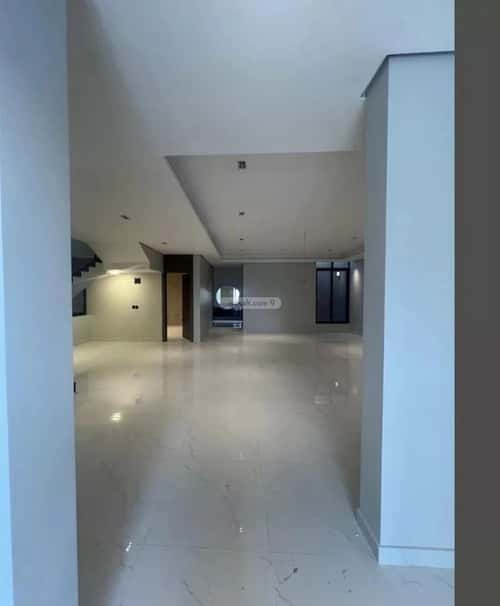 فيلا 252 متر مربع شمالية على شارع 20م السيف، الدمام