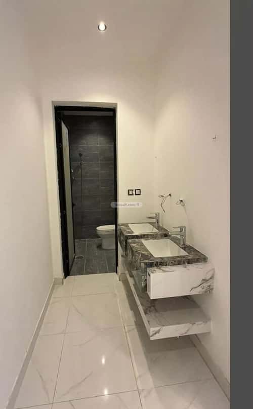 فيلا 381.89 متر مربع شمالية على شارع 20م الأمواج، الخبر