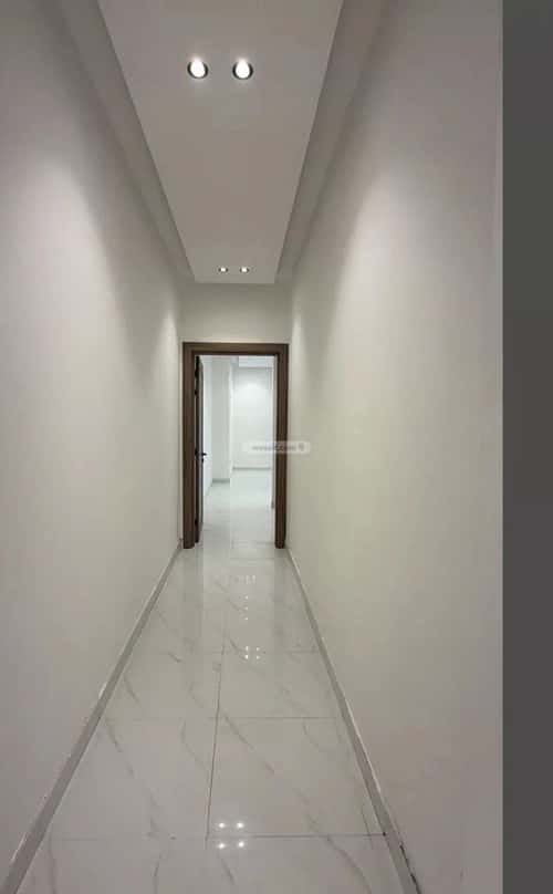 فيلا 381.89 متر مربع شمالية على شارع 20م الأمواج، الخبر