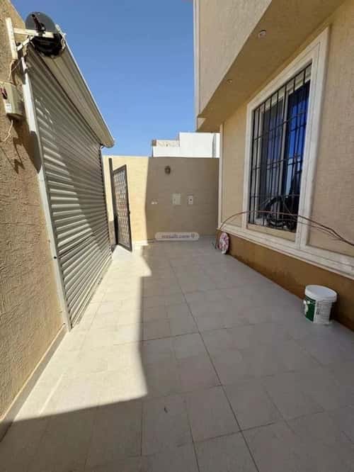 Villa 200 SQM Facing North with 5 Bedrooms Al-Mahdiyah, West Riyadh, Riyadh