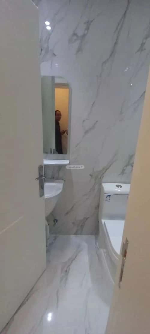 Apartment with 4 Bedrooms As-Sahafa, North Riyadh, Riyadh