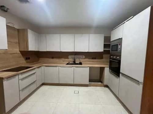 فيلا 350 متر مربع واجهة شمالية ب 5 غرف عكاظ، جنوب الرياض، الرياض