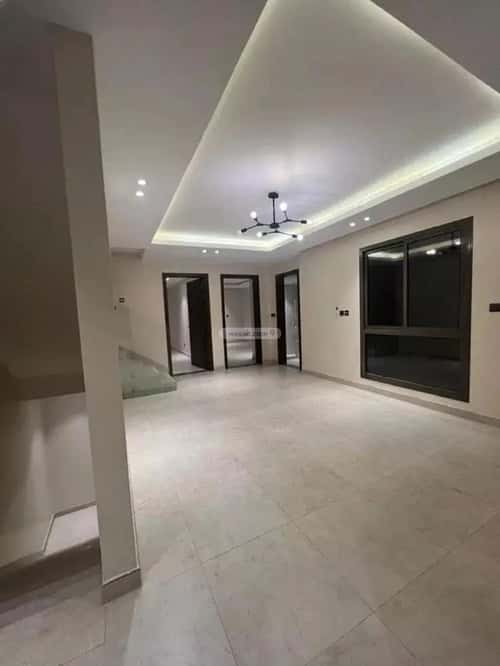 فيلا 350 متر مربع واجهة شمالية ب 5 غرف عكاظ، جنوب الرياض، الرياض