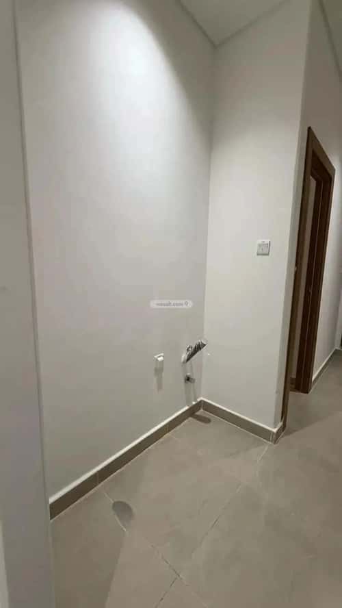 فيلا 200 متر مربع واجهة غربية ب 4 غرف مطار الملك خالد الدولي، شمال الرياض، الرياض