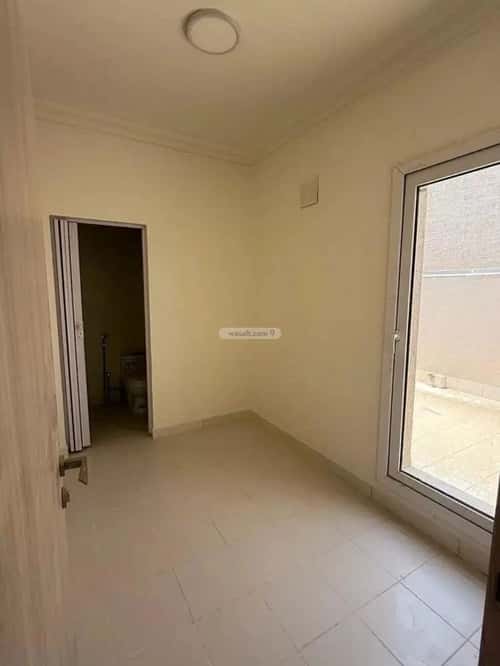 فيلا 200 متر مربع واجهة غربية ب 5 غرف مطار الملك خالد الدولي، شمال الرياض، الرياض