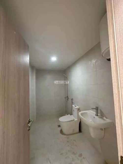 فيلا 200 متر مربع واجهة شرقية ب 4 غرف مطار الملك خالد الدولي، شمال الرياض، الرياض