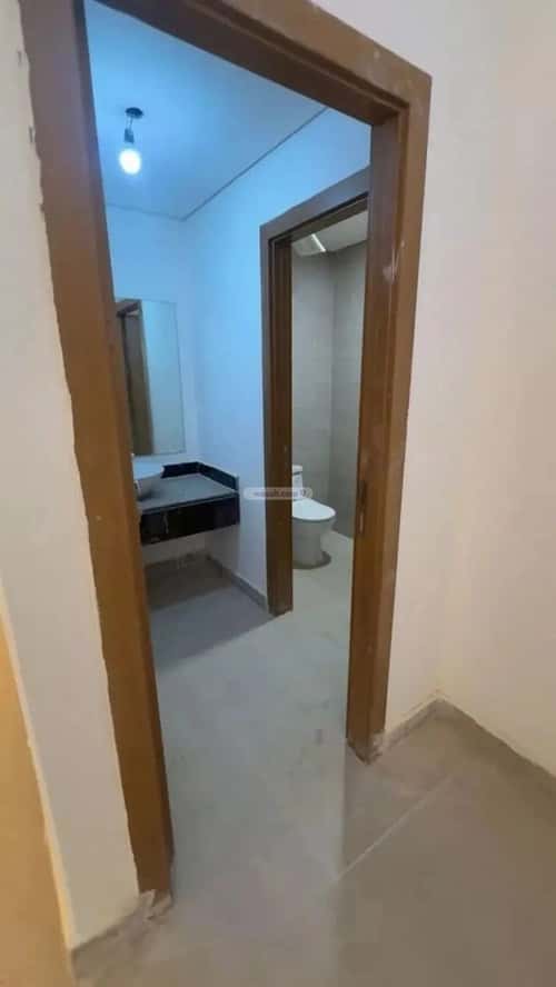 فيلا 200 متر مربع واجهة شرقية ب 4 غرف مطار الملك خالد الدولي، شمال الرياض، الرياض