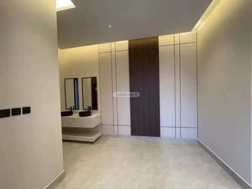 فيلا 450 متر مربع شرقية على شارع 15م العارض، شمال الرياض، الرياض