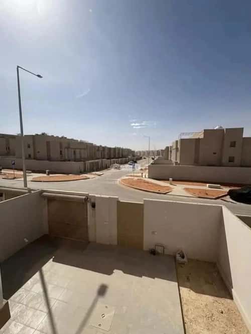 فيلا 250 متر مربع واجهة شمالية ب 6 غرف مطار الملك خالد الدولي، شمال الرياض، الرياض