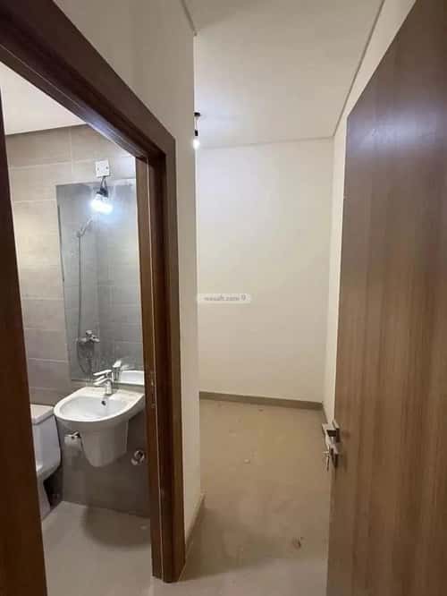 فيلا 200 متر مربع واجهة غربية ب 4 غرف مطار الملك خالد الدولي، شمال الرياض، الرياض