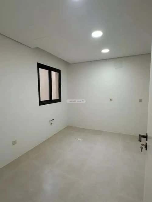 فيلا 250 متر مربع واجهة شرقية ب 5 غرف مطار الملك خالد الدولي، شمال الرياض، الرياض