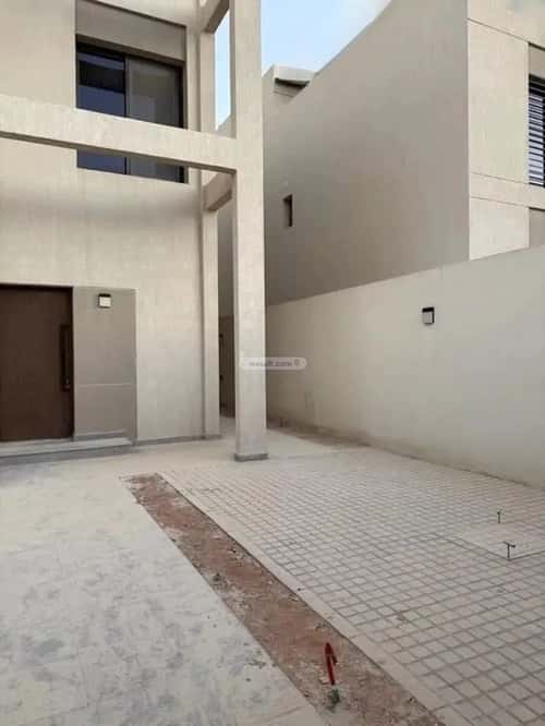 Villa 300 SQM Facing North with 5 Bedrooms King Khalid Int.Airport, North Riyadh, Riyadh