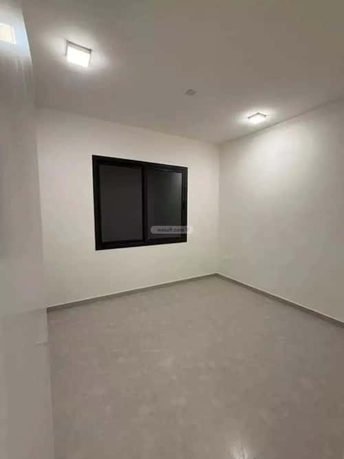 فيلا 300 متر مربع واجهة شمالية ب 5 غرف مطار الملك خالد الدولي، شمال الرياض، الرياض