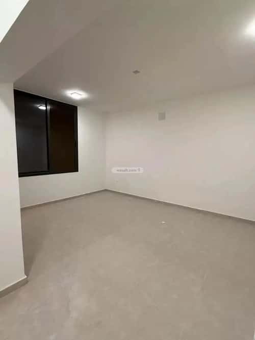 فيلا 300 متر مربع واجهة شمالية ب 5 غرف مطار الملك خالد الدولي، شمال الرياض، الرياض