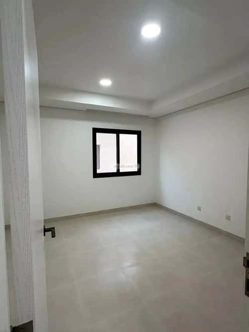 فيلا 250 متر مربع واجهة شرقية ب 5 غرف مطار الملك خالد الدولي، شمال الرياض، الرياض