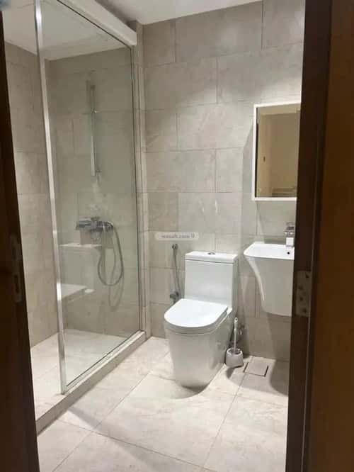 فيلا 350 متر مربع واجهة شمالية ب 5 غرف عكاظ، جنوب الرياض، الرياض