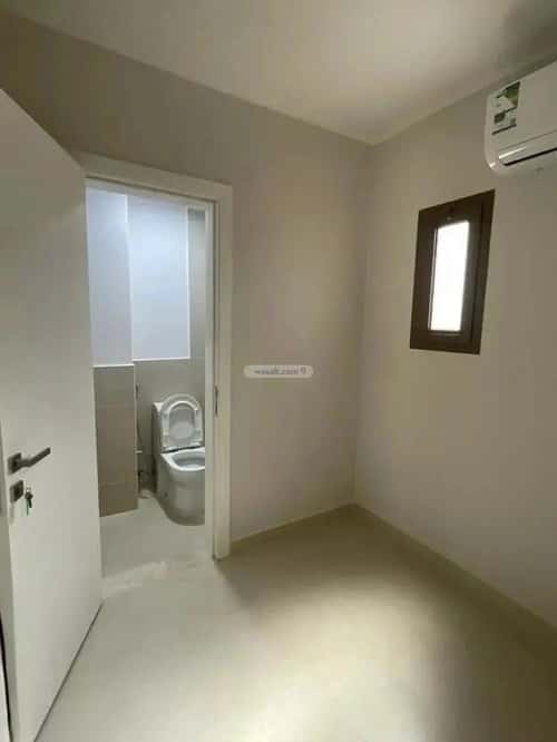 Villa 250 SQM Facing South with 5 Bedrooms King Khalid Int.Airport, North Riyadh, Riyadh