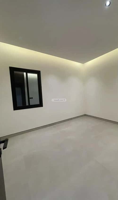 فيلا 312.5 متر مربع شرقية على شارع 20م النرجس، شمال الرياض، الرياض