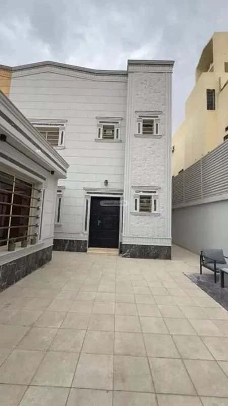 Villa 250 SQM Facing South on 20m Width Street Al-Yarmuk, East Riyadh, Riyadh