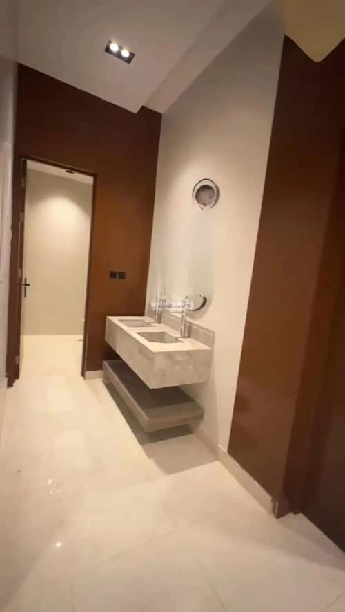 دور 170 متر مربع ب 5 غرف اليرموك، شرق الرياض، الرياض