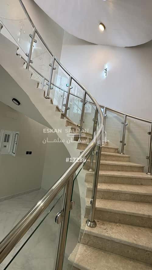 Villa 253 SQM facing North East on 20m width street ريحه، الطائف