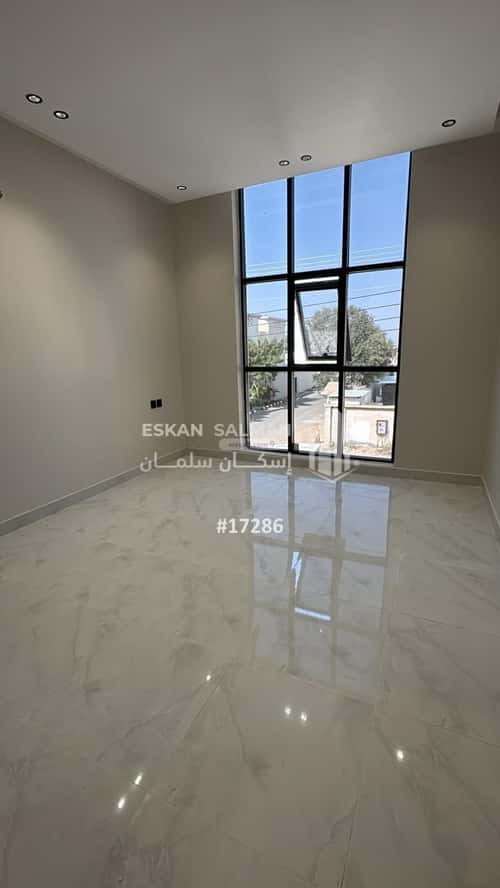 فيلا 253.58 متر مربع شمالية شرقية على شارع 20م ريحه، الطائف