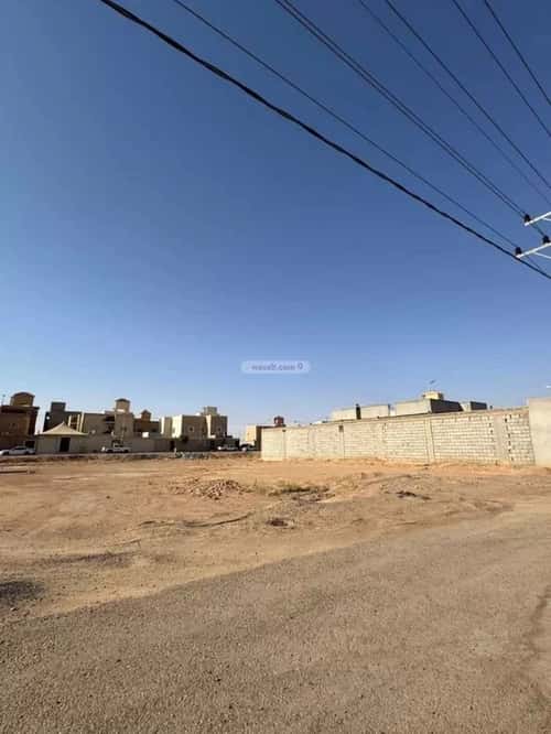 Land 660 SQM Facing North on 30m Width Street Al-Shafa, Al-Qassab
