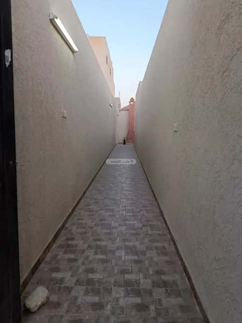 استراحة 600 متر مربع بغرفتين ظهره العودة غرب، الدرعية