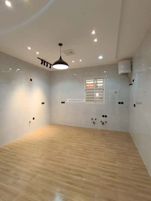 فيلا 450 متر مربع شرقية على شارع 20م النهضة، أحد رفيدة