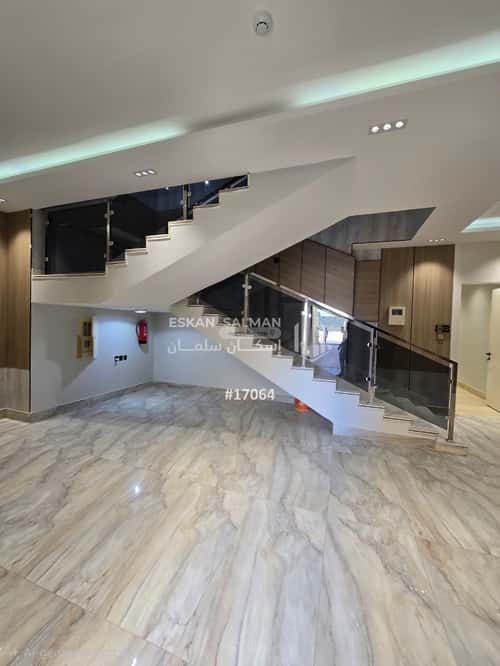 5 bedroom apartment in Al Maizilah