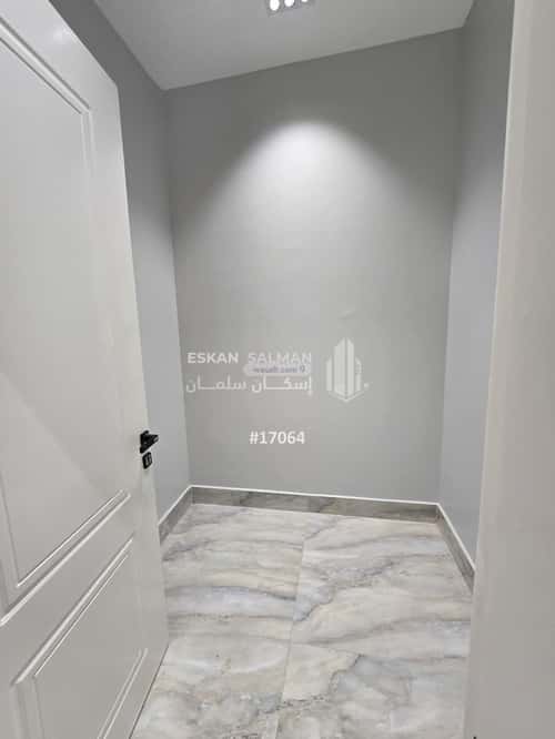 Apartment with 5 Bedrooms Al-Maizaliyah, East Riyadh, Riyadh